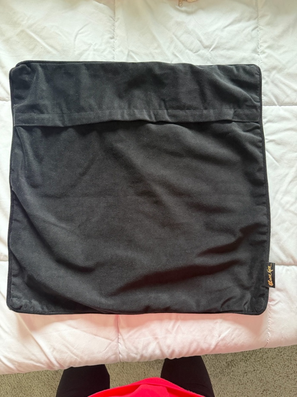 Oliver Gal Black White and Red Fashion Icons Accent Pillowcase Glam Louboutin - Picture 7 of 9